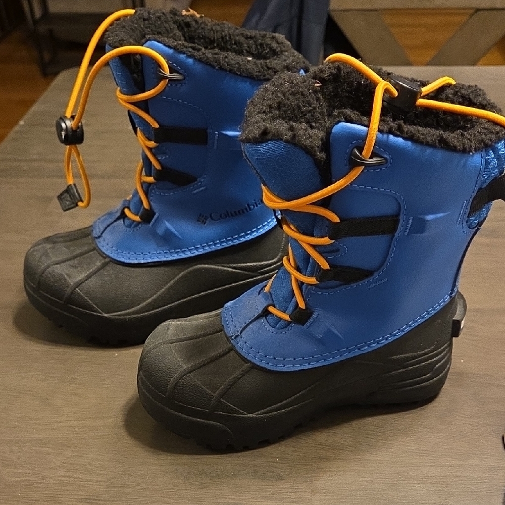 Columbia Kids' Blue and Black Snow Boots with Orange Laces